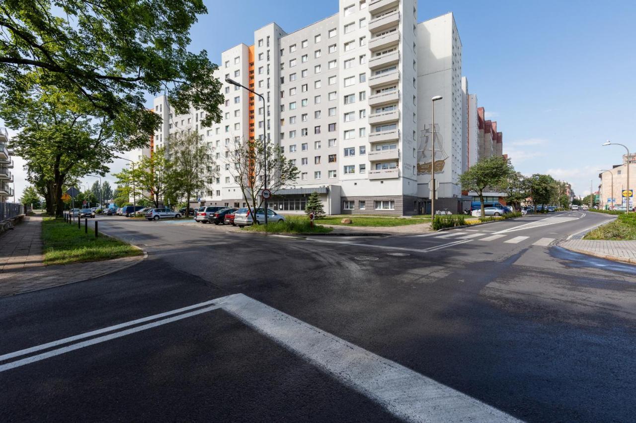 Apartament Z Widokiem Na Port Swinoujscie By Noclegi Renters Exterior photo